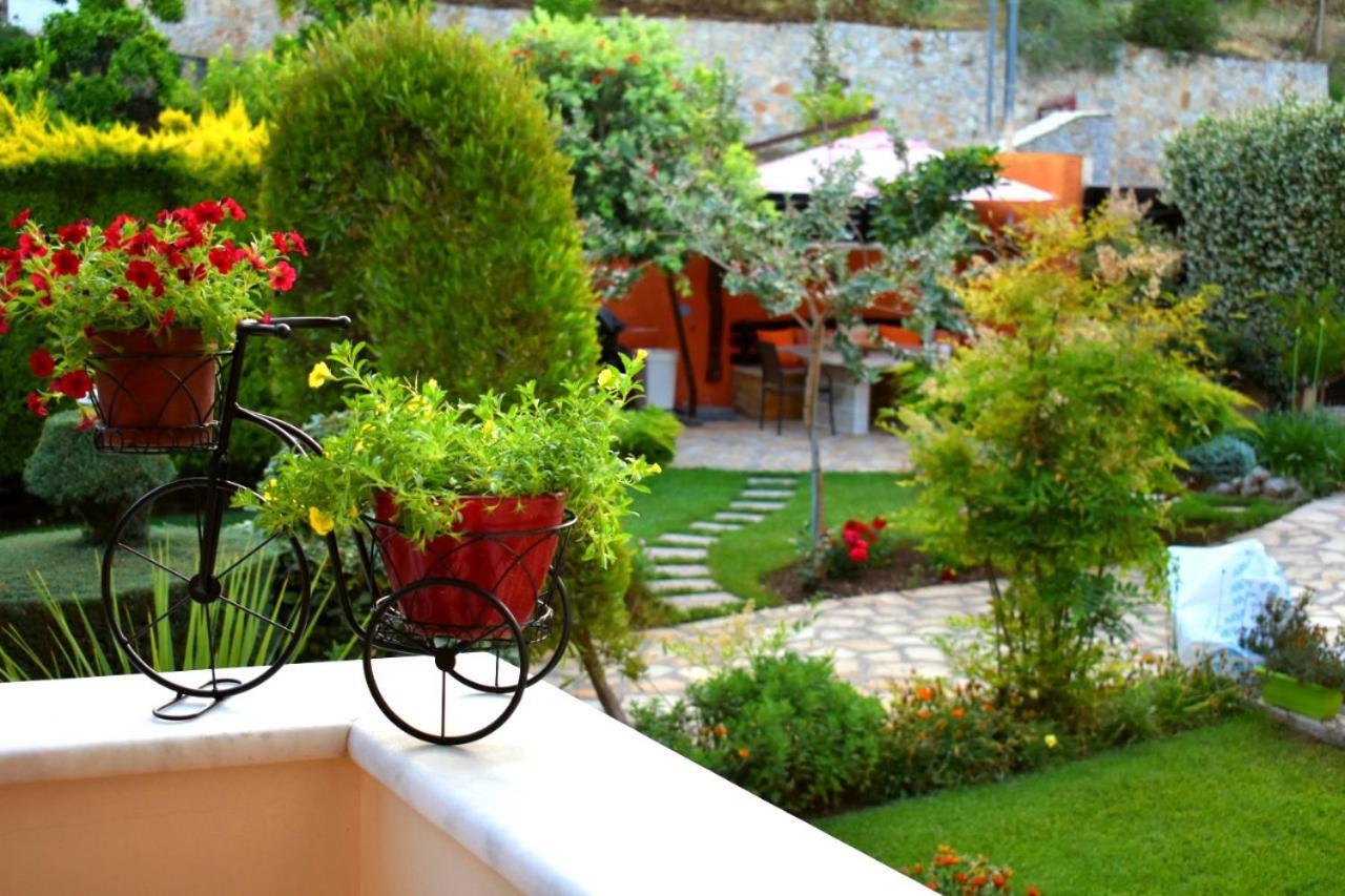 Irene'S Comfort Villa Nea Epidhavros Bagian luar foto